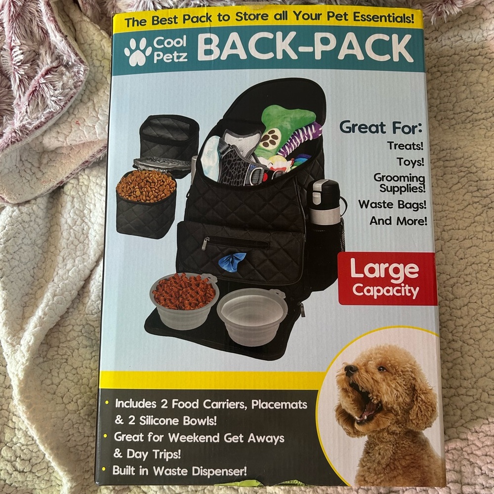 Pet Backpack with silicone foot bowls